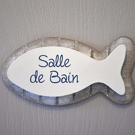 Les Pieds Dans L'eau - 50m Front De Appartement